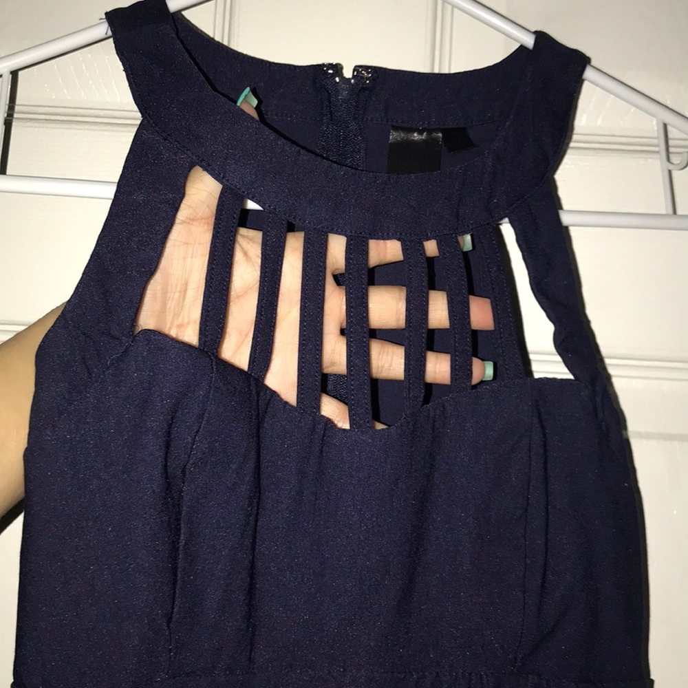 Dress - Picture 2 of 3